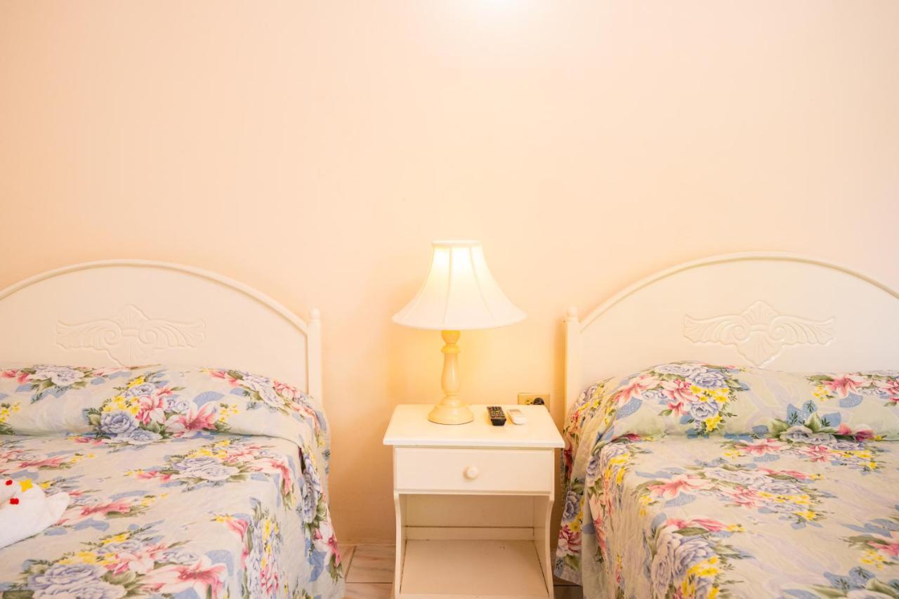 Shields Negril Villas מראה חיצוני תמונה