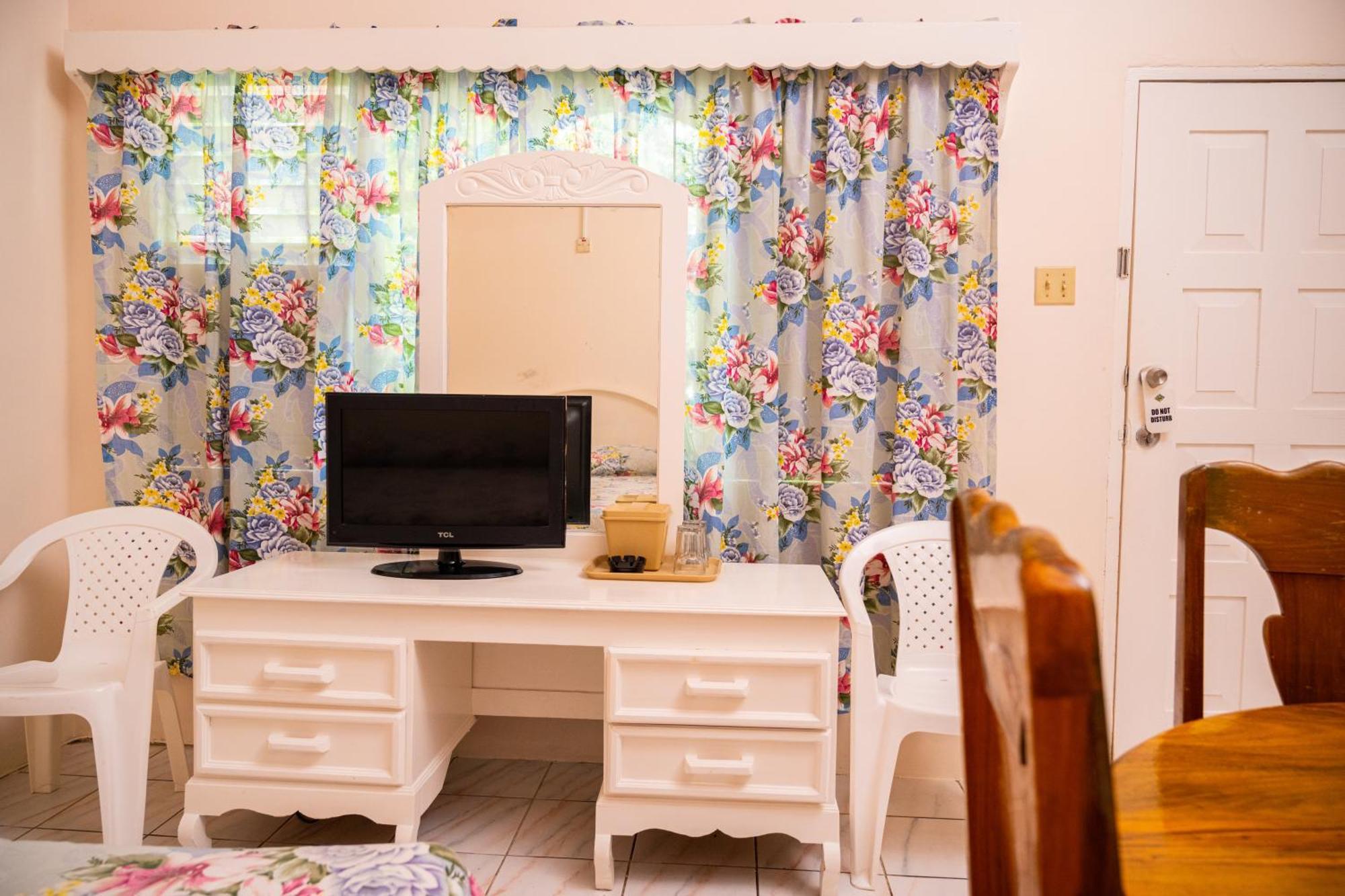 Shields Negril Villas חדר תמונה